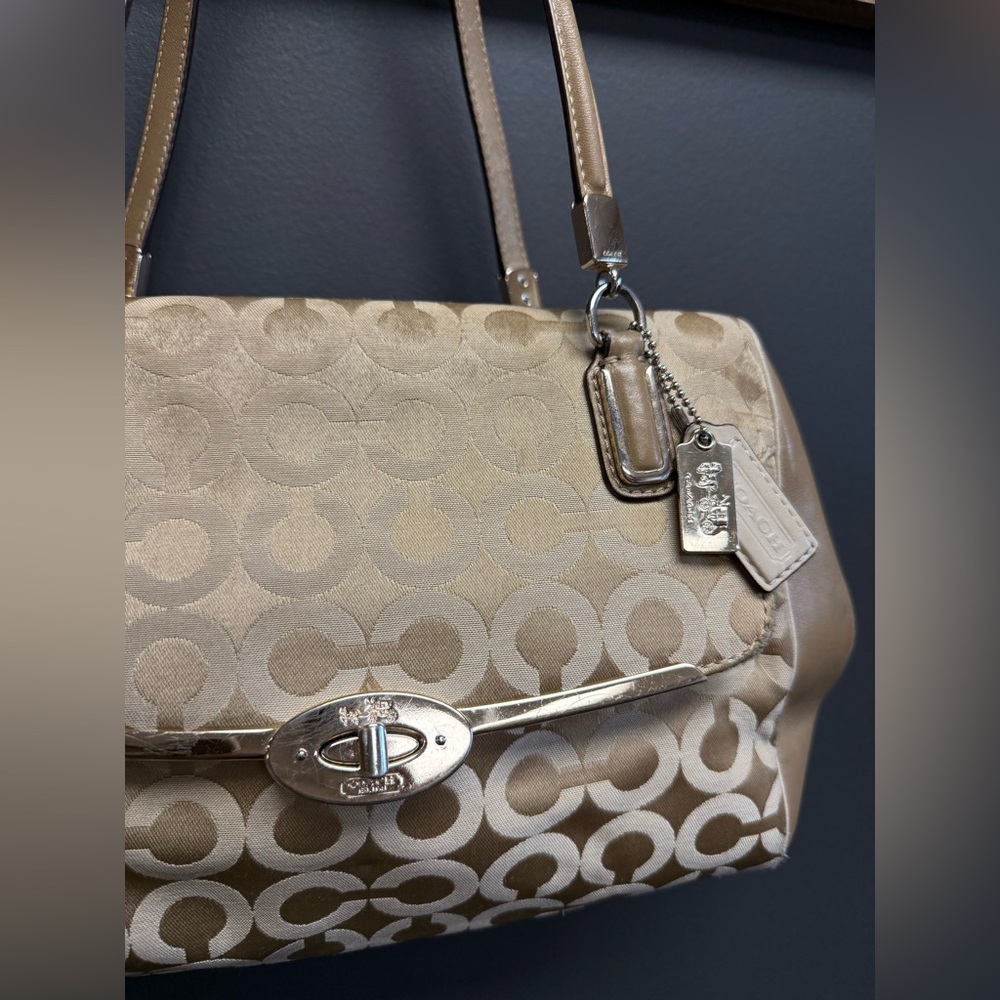 Coach 25638 Madison Madeline White and Gold Canvas Shoulder Bag - Picture 3 of 9